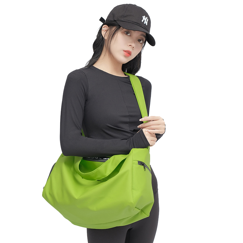 Sports Yoga Fitness Gym Lightweight Large Capacity Storage Crossbody Nylon Tote Bag for Men Women